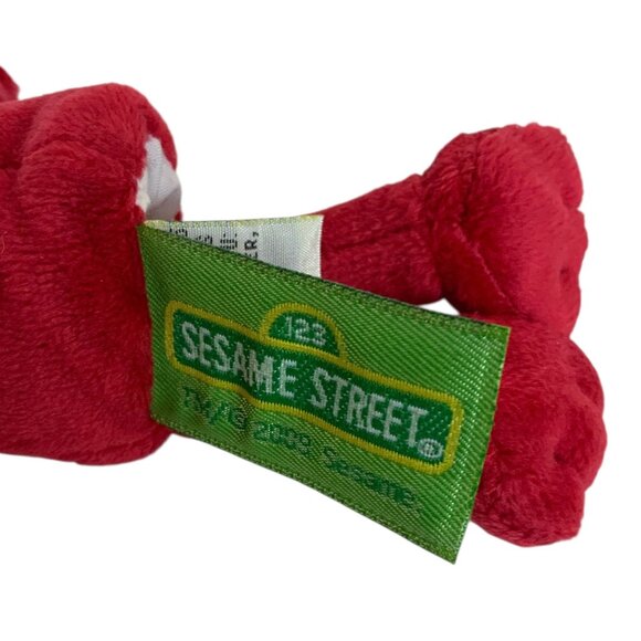 Gund Sesame Street Elmo Plush Finger Puppet 2009 Red Soft Toy 5.5 inch - Picture 4 of 5